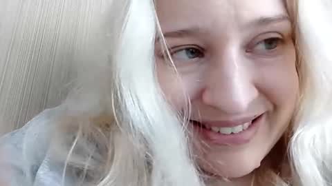 Snapshot of mila_420 chatting on 22, 3, 2026 Mila 420 online show from 22, 3, 2026