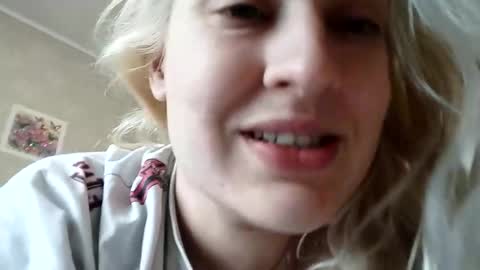 Snapshot of mila_420 chatting on 4, 4, 2026 Mila 420 online show from 4, 4, 2026