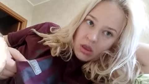 Snapshot of mila_420 chatting on 27, 5, 2026 Mila 420 online show from 27, 5, 2026