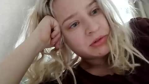 Snapshot of mila_420 chatting on 29, 5, 2026 Mila 420 online show from 29, 5, 2026