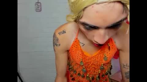 Mila online show from 18, 10, 2025