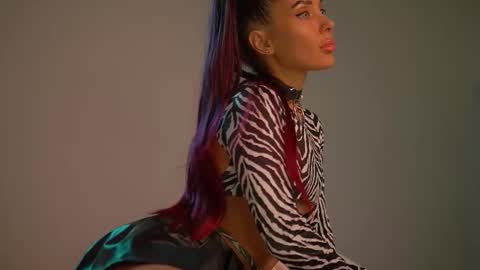 mila may  online show from 22, 2, 2026