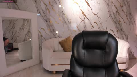 Mila online show from 30, 10, 2025