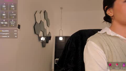 Mila online show from 3, 2, 2026