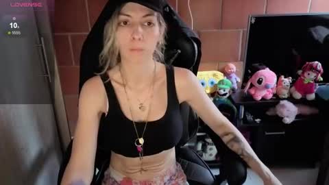 milacoxx8819 online show from 11, 10, 2025