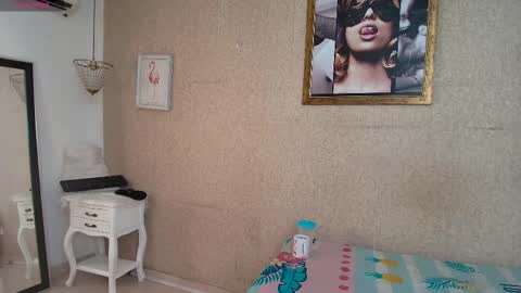 miladiosa online show from 27, 10, 2025