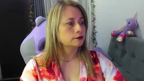 Snapshot of milagros_latin chatting on 2, 12, 2025 milagros_latin online show from 2, 12, 2025