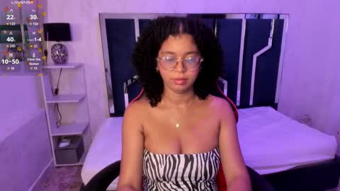 Snapshot of milahall__ chatting on 30, 9, 2025 Milenna online show from 30, 9, 2025