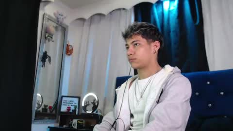 Snapshot of milan_anxel chatting on 4, 7, 2026 Milan Anxel online show from 4, 7, 2026