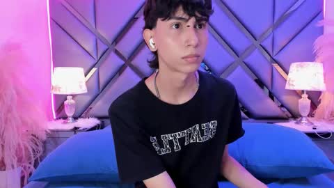 milan_lewiss online show from 10, 2, 2026