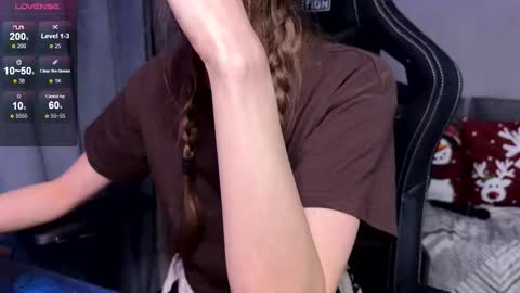 Snapshot of milana_sexwife chatting on 5, 2, 2026 Dan and Milana online show from 5, 2, 2026