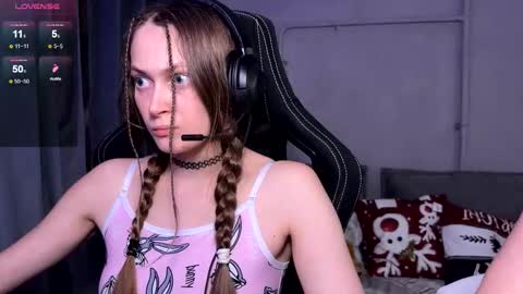 Snapshot of milana_sexwife chatting on 7, 2, 2026 Dan and Milana online show from 7, 2, 2026