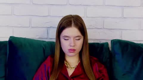 MilanaBalmain online show from 29, 1, 2025