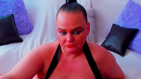 Snapshot of milanabiegert chatting on 24, 2, 2025 Lana online show from 24, 2, 2025