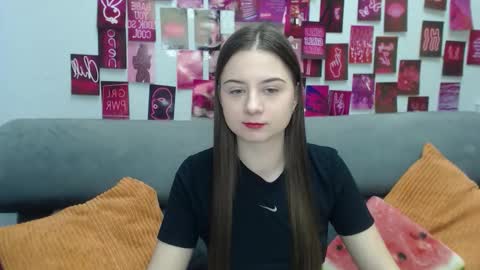 Snapshot of milanaroz chatting on 27, 3, 2026 milanaroz online show from 27, 3, 2026