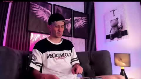 Snapshot of milanwhite_ chatting on 2, 3, 2026 MILAN online show from 2, 3, 2026