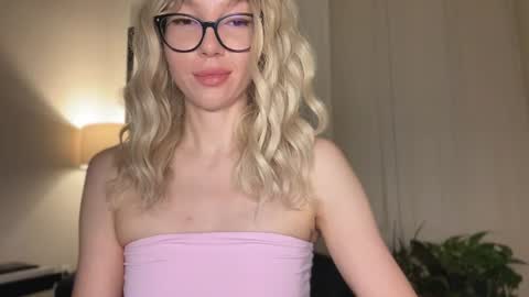 Mila online show from 27, 6, 2026