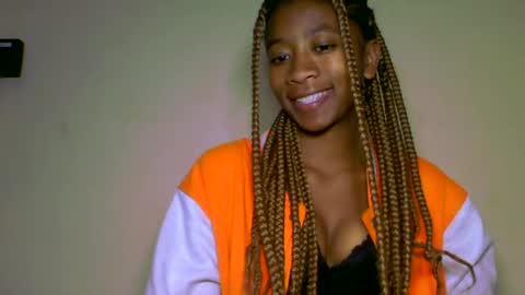 Snapshot of milennah chatting on 9, 7, 2026 milennah online show from 9, 7, 2026