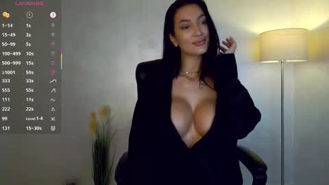 M online show from 9, 10, 2025