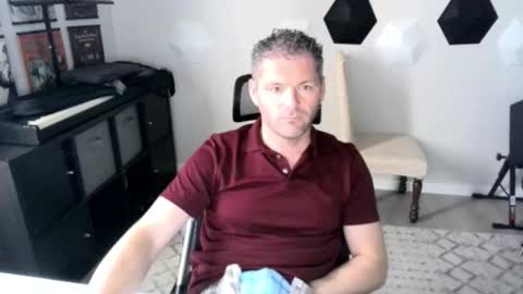 milf_hunter567 online show from 19, 10, 2025