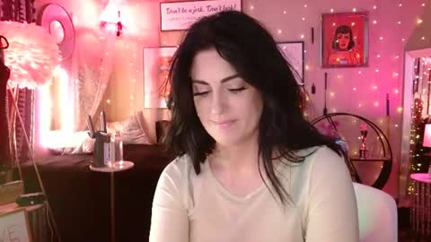 Milf Lacey online show from 15, 7, 2026