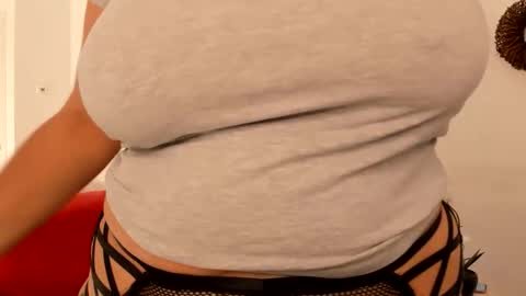 MilfElla online show from 29, 11, 2025