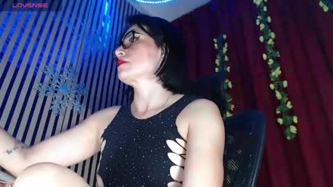 Snapshot of milfsexx_ chatting on 13, 5, 2026 Andrea online show from 13, 5, 2026