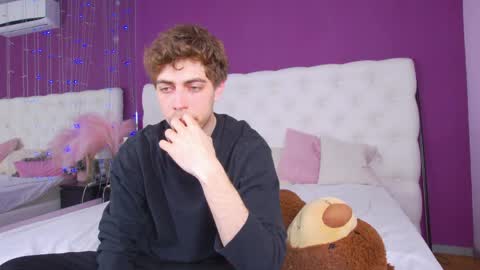 milkhunter_ online show from 11, 4, 2026