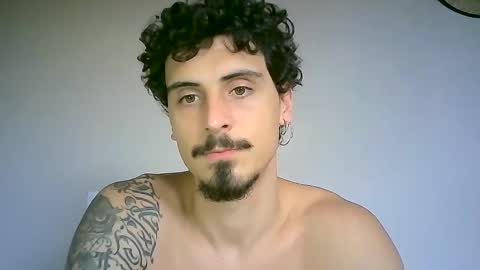 Snapshot of milkoffee chatting on 1, 12, 2024 milkoffee online show from 1, 12, 2024