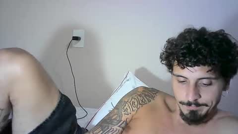 Snapshot of milkoffee chatting on 7, 1, 2025 milkoffee online show from 7, 1, 2025