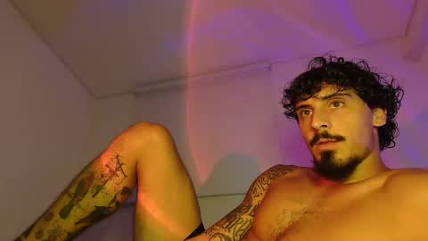 milkoffee online show from 31, 3, 2026