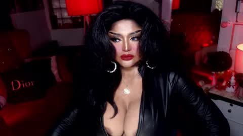 milkshakelavinia online show from 23, 1, 2025