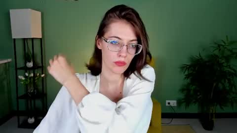 Snapshot of milky_jenny chatting on 21, 6, 2026 Eva online show from 21, 6, 2026