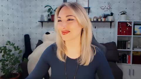 Snapshot of millaxqueen chatting on 29, 3, 2026 MillaXQueen online show from 29, 3, 2026