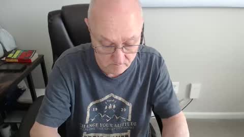 millenium0129 online show from 17, 4, 2026