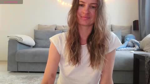 milly_browski online show from 10, 10, 2025