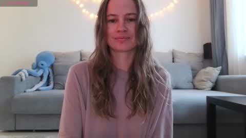 milly_browski online show from 16, 10, 2025