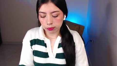Snapshot of millyx_ chatting on 22, 6, 2026 Emily online show from 22, 6, 2026
