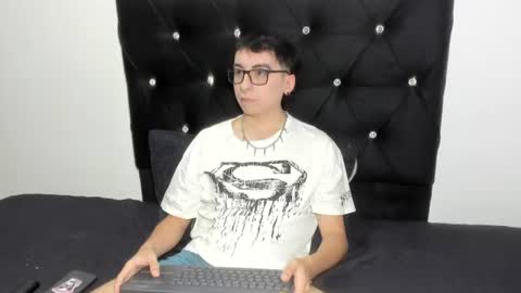milogm_ online show from 16, 7, 2026