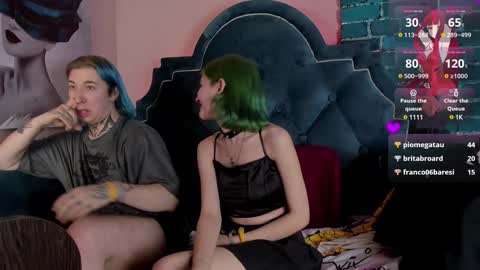 Snapshot of milten_trish chatting on 16, 12, 2024 milten_trish online show from 16, 12, 2024