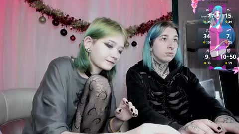 Snapshot of milten_trish chatting on 25, 12, 2024 milten_trish online show from 25, 12, 2024