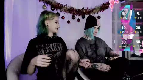 Snapshot of milten_trish chatting on 5, 1, 2025 milten_trish online show from 5, 1, 2025