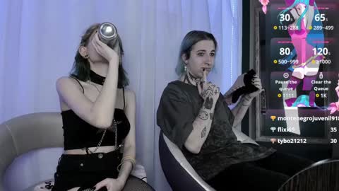 Snapshot of milten_trish chatting on 10, 1, 2025 milten_trish online show from 10, 1, 2025