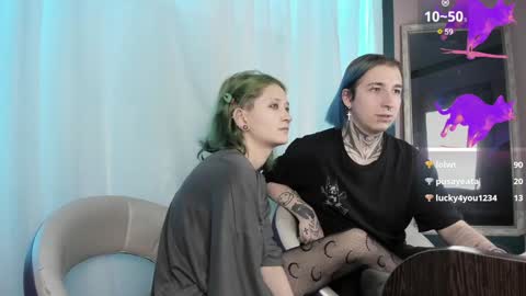 Snapshot of milten_trish chatting on 22, 1, 2025 milten_trish online show from 22, 1, 2025