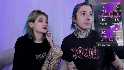 Snapshot of milten_trish chatting on 12, 2, 2025 milten_trish online show from 12, 2, 2025