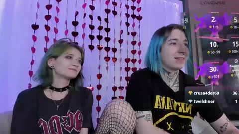 Snapshot of milten_trish chatting on 15, 2, 2025 milten_trish online show from 15, 2, 2025