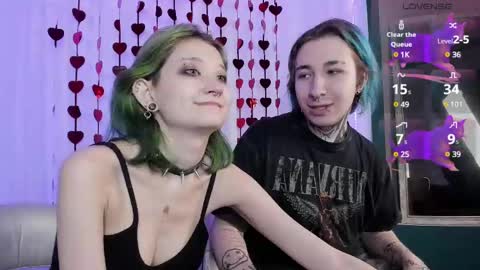 Snapshot of milten_trish chatting on 22, 2, 2025 milten_trish online show from 22, 2, 2025