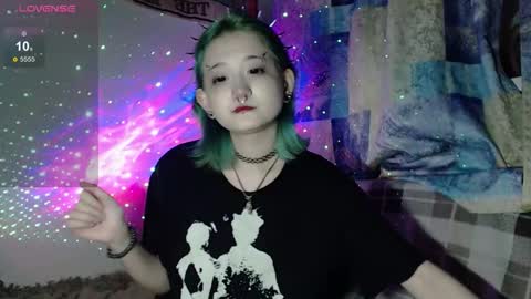 Snapshot of milten_trish chatting on 24, 9, 2025 milten_trish online show from 24, 9, 2025