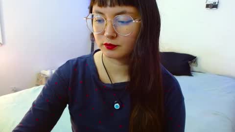 Snapshot of mily_baker chatting on 18, 12, 2024 mily_baker online show from 18, 12, 2024