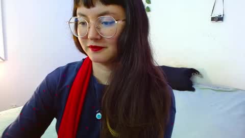 Snapshot of mily_baker chatting on 19, 12, 2024 mily_baker online show from 19, 12, 2024